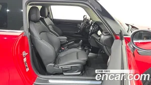Mini Cooper, 2023 — миниатюра 16