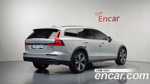 Volvo V60, 2021 — фото автомобиля из Кореи