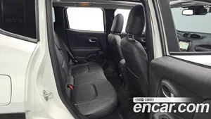 Jeep Renegade, 2022 — миниатюра 18
