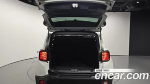 Jeep Renegade, 2022 — миниатюра 26