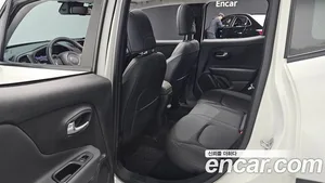 Jeep Renegade, 2022 — миниатюра 16