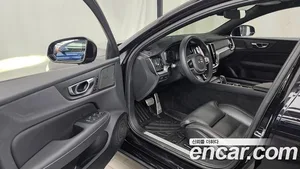 Volvo S60, 2022 — миниатюра 10