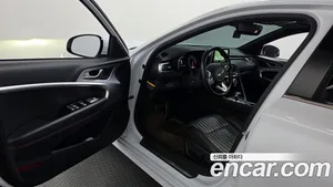 Genesis G70, 2019 — миниатюра 13