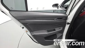Volkswagen Golf, 2024 — миниатюра 15