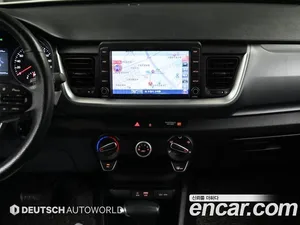 Kia Stonic, 2017 — миниатюра 14