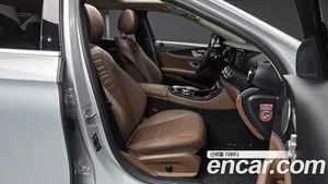 Mercedes-Benz E-Class, 2017 — миниатюра 11