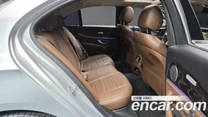 Mercedes-Benz E-Class, 2017 — миниатюра 12