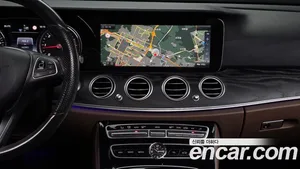 Mercedes-Benz E-Class, 2017 — миниатюра 14