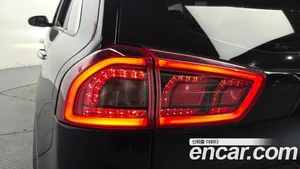 Kia Niro, 2019 — миниатюра 9
