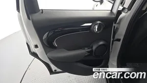 Mini Cooper, 2023 — миниатюра 15
