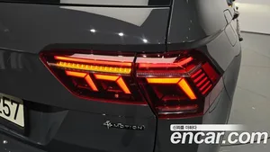 Volkswagen Tiguan, 2021 — миниатюра 9