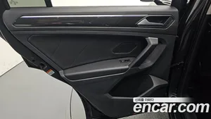 Volkswagen Tiguan, 2021 — миниатюра 15