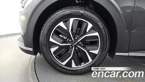 Kia EV6, 2023 — миниатюра 5