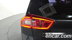 Kia Niro, 2019 — миниатюра 9
