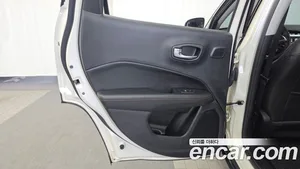 Jeep Compass, 2019 — миниатюра 15