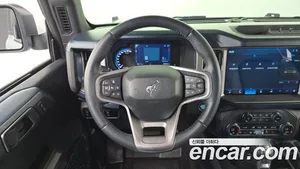 Ford Bronco, 2023 — миниатюра 19