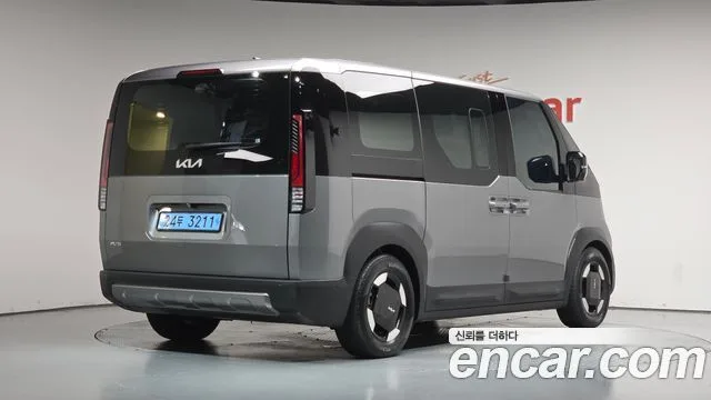 Kia PV5, 2026 — фото автомобиля из Кореи