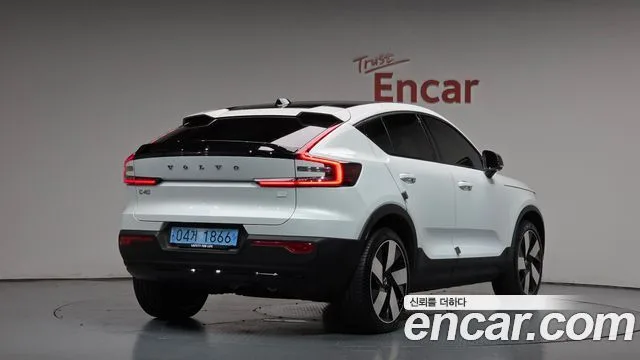Volvo C40, 2023 — фото автомобиля из Кореи
