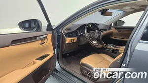 Lexus ES, 2018 — миниатюра 10