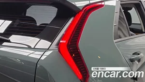 Kia Niro, 2023 — миниатюра 8