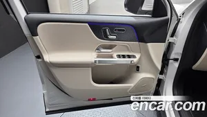 Mercedes-Benz EQB, 2025 — миниатюра 14