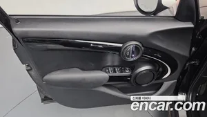 Mini Cooper, 2019 — миниатюра 13