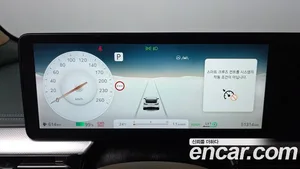 Genesis GV60, 2023 — миниатюра 10