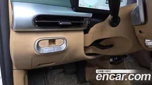 Genesis GV60, 2023 — миниатюра 22