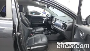 Kia Stonic, 2018 — миниатюра 11