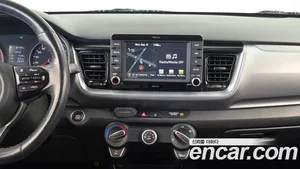 Kia Stonic, 2018 — миниатюра 13