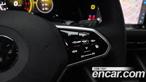 Volkswagen Golf, 2022 — миниатюра 35