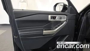 Ford Explorer, 2021 — миниатюра 14