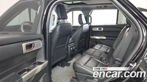 Ford Explorer, 2021 — миниатюра 16