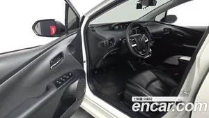 Toyota Prius, 2017 — миниатюра 10