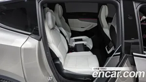 Tesla Model Y, 2026 — миниатюра 12
