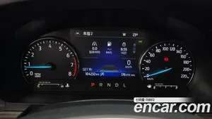 Ford Explorer, 2021 — миниатюра 8