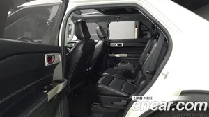 Ford Explorer, 2021 — миниатюра 11