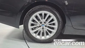 BMW 5-Series, 2018 — миниатюра 5