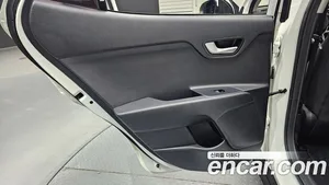 Kia Stonic, 2018 — миниатюра 15