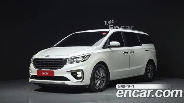 Kia Carnival, 2016 — фото автомобиля из Кореи