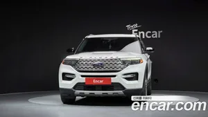 Ford Explorer, 2022 — миниатюра 3
