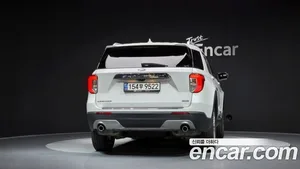 Ford Explorer, 2022 — миниатюра 4