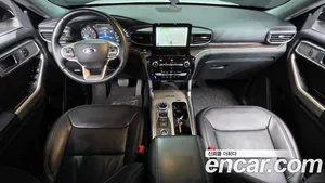 Ford Explorer, 2022 — миниатюра 10