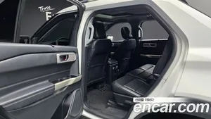 Ford Explorer, 2022 — миниатюра 16