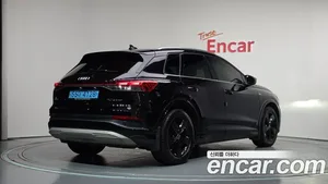 Audi Q4 e-tron, 2022 — миниатюра 1