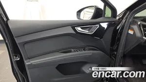 Audi Q4 e-tron, 2022 — миниатюра 13