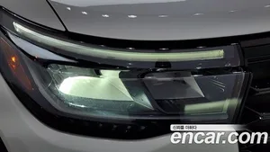 Ford Explorer, 2024 — миниатюра 8