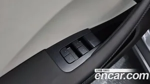 Tesla Model 3, 2024 — миниатюра 30