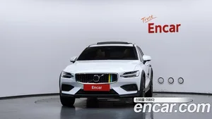 Volvo V60, 2023 — миниатюра 3