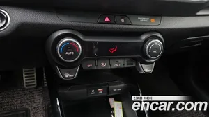 Kia Stonic, 2017 — миниатюра 16